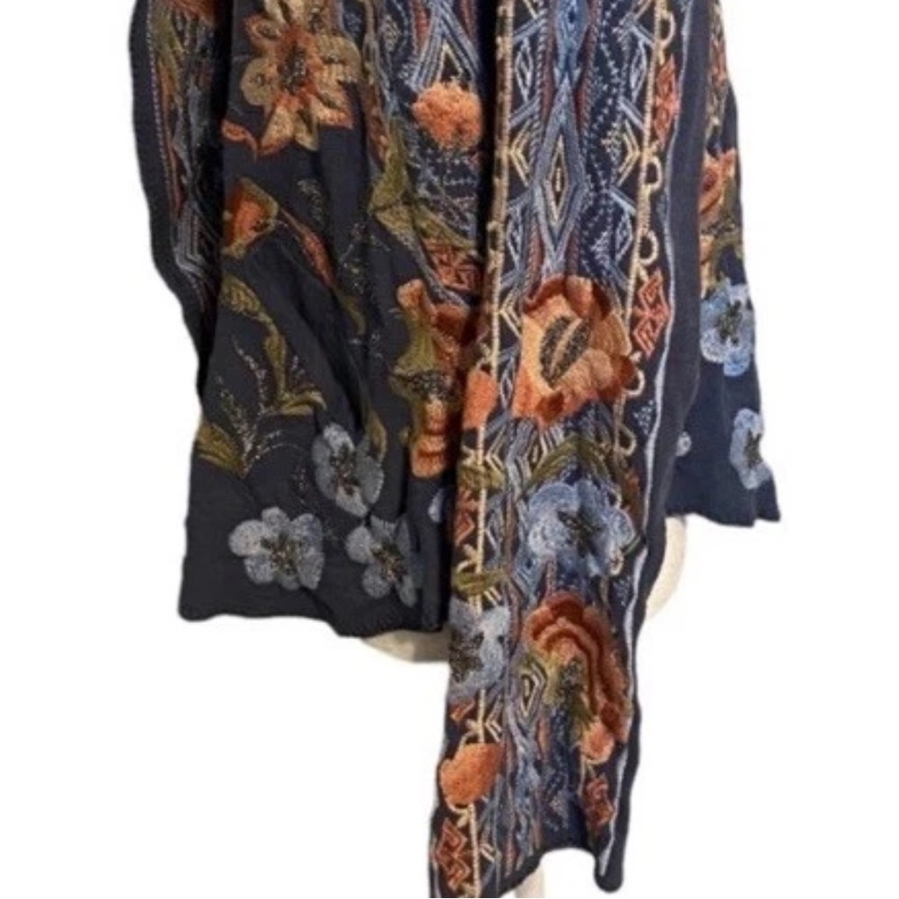 Johnny Was metallic thread Syelles Embroidered
Hoodie Jacket Indigo NWT RARE - Picture 10 of 16